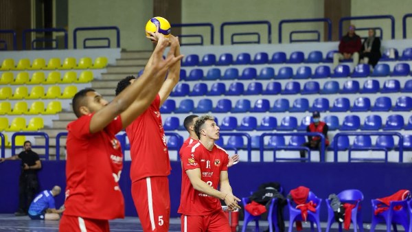 رجال طائرة الأهلي