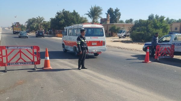 طريق قنا الصحراوى الغربى 