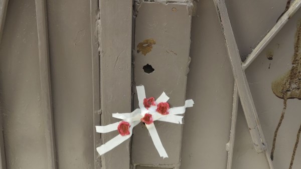 صحة قنا تغلق مركزا غير مرخص لعلاج الإدمان بنجع حمادي