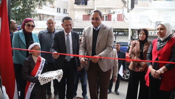 31 عارضًا.. افتتاح معرض الأسر المنتجة للحرف التراثية في قنا| صور