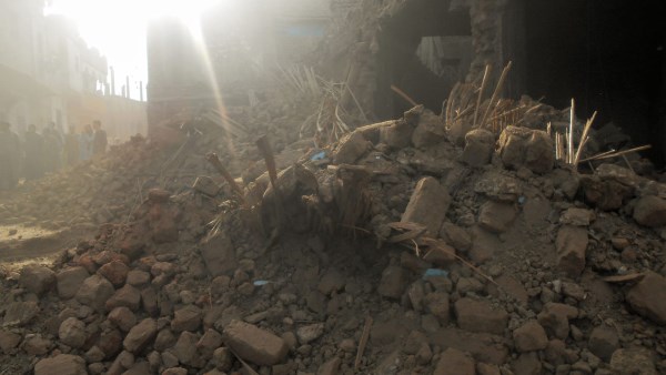 انهيار منزل بقنا 