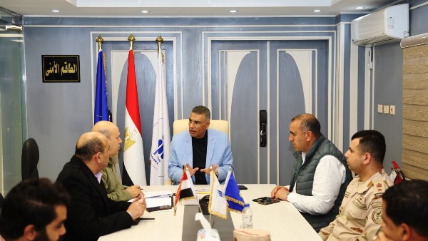 محافظ أسوان يتابع غلق صناديق جولة الإعادة لإنتخابات النواب وتأمين الفرز بواسطة مديرية الأمن