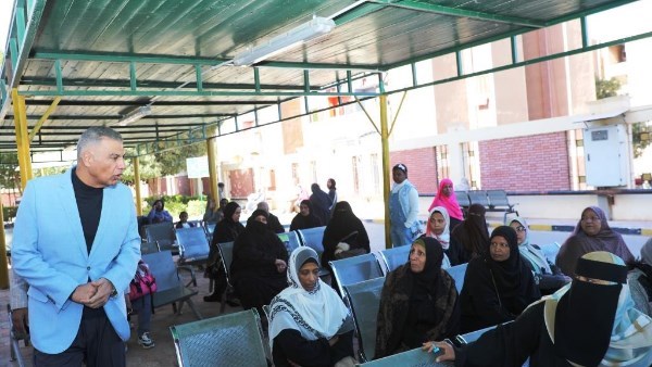 أخبار أسوان.. تأمين لفرز صناديق اقتراع جولة إعادة انتخابات النواب.. وجولات ميدانية للمحافظ بالمستشفيات والمشروعات وجهود جامعية