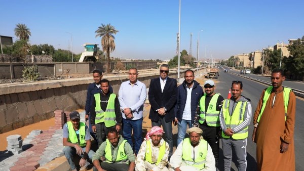 جولة محافظ أسوان