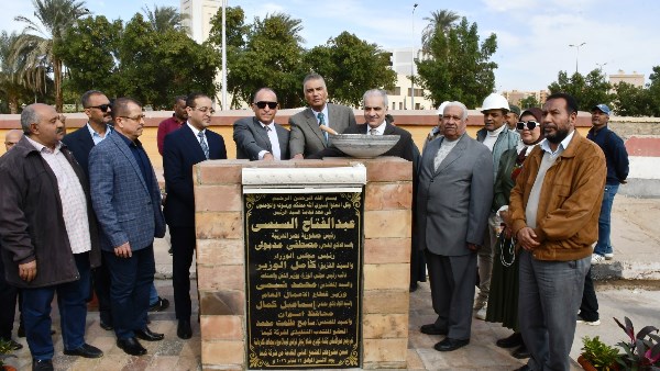 أخبار أسوان: مشروعات تنموية وخدمية.. وضع حجرأساس لكوبرى مشاة