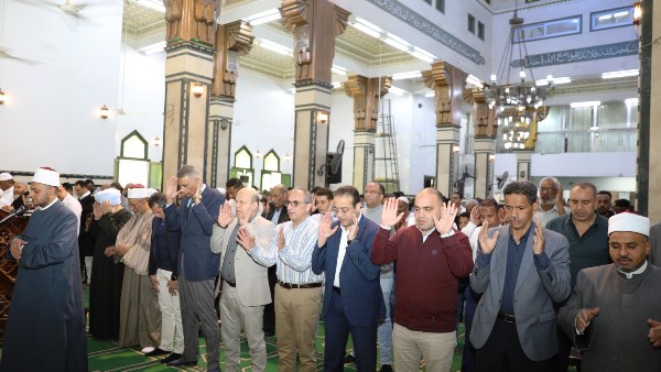 جولة محافظ أسوان