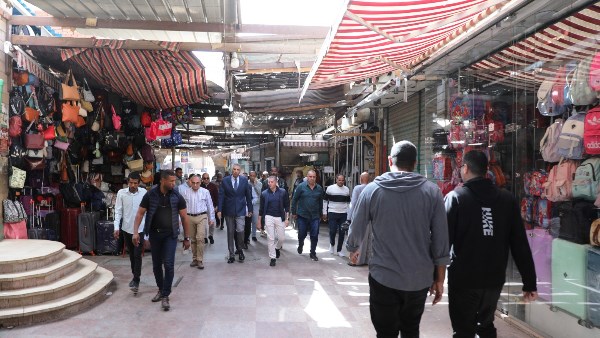 جولة محافظ أسوان