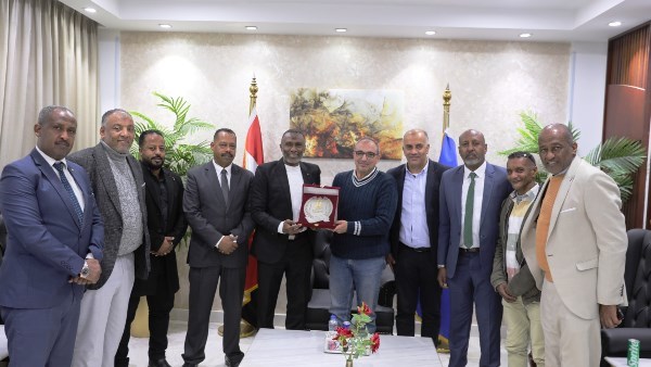 أخبار أسوان.. زيارة لأحمد الكاس ووفد الجمعيات النوبية وجهود للري وإزالة التعديات أخبار أسوان.. زيارة لأحمد الكاس ووفد الجمعيات النوبية وجهود للري وإزالة التعديات