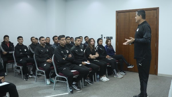 ورشة عمل للحكام