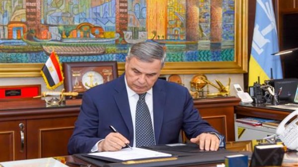 محافظ الاسكندرية أحمد خالد