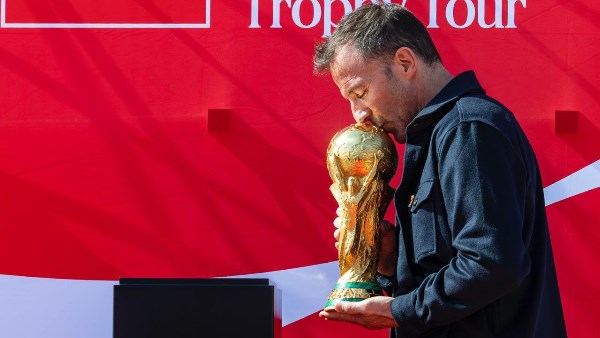 ديل بييرو يقدم نسخة كأس العالم 2026 في السعودية| صور