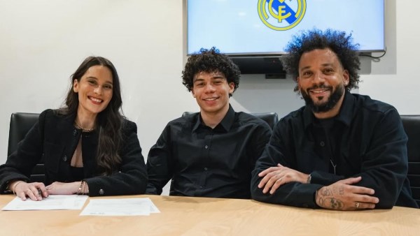 مارسيلو ونجله وزوجته