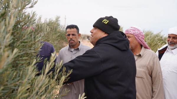 خلال  تدريب المزارعين بمطروح