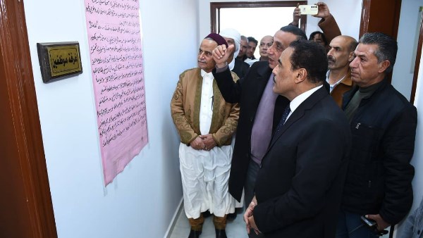 محافظ مطروح خلال  افتتاح المدفن