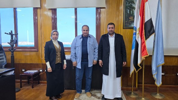 نواب مطروح يبحثوا  استعداد شركة المياه لموسم الصيف 