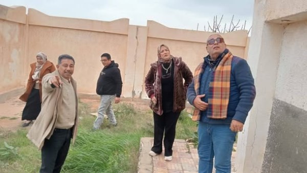 مدير تعليم مطروح خلال الجولة 