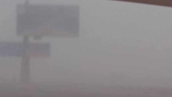 الأتربة تحجب الرؤية.. عاصفة ترابية تضرب مطروح وتحذيرات للسائقين