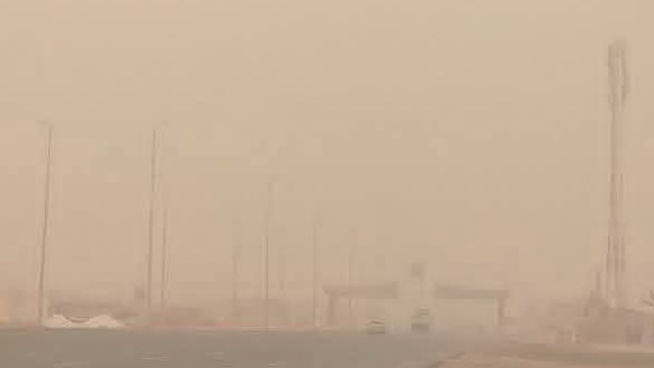 عاصفة ترابية بمطروح