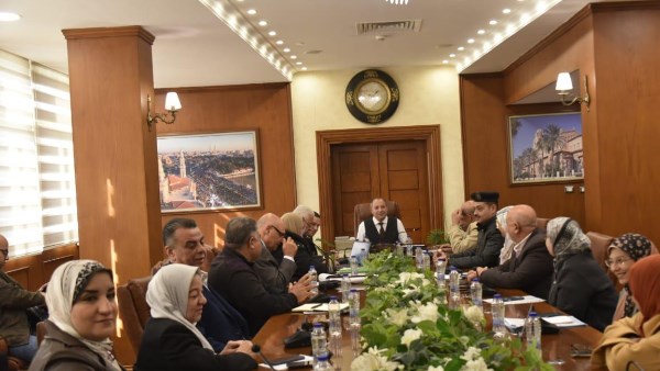 محافظ بورسعيد يصدر توجيهات مشددة لرؤساء الأحياء وبورفؤاد بسرعة إغلاق محال وفرز القمامة و التصدى للنباشين 