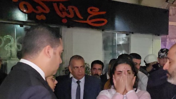 مصاب واحد.. مدير الأمن ونائب محافظ بورسعيد يتفقدان موقع حريق مطعم شهير في ليلة عيد الميلاد