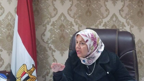 العزبى تبحث بمكتبها مع الشركة القابضة إجراءات إصلاح هبوط خط إنحدار الصرف الصحي بالقابوطي