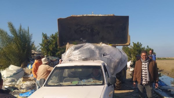 استمرار تنفيذ الحملات المكبرة لغلق محال الخردة غير القانونية ومصادرة المضبوطات