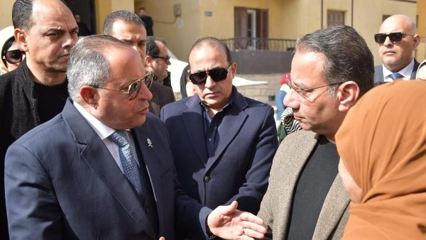 محافظ بورسعيد يستجيب لطلب مسنة 