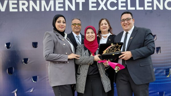 محافظ بورسعيد يهنىء " فريق العمل"  الفائز من محافظة بورسعيد