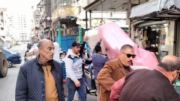 الدعدع يواصل قيادة الحملات بعرب بورسعيد لمجابهة الاشغالات 