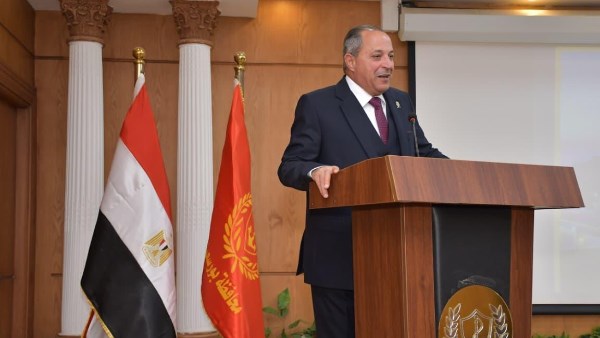 محافظ بورسعيد يستقبل رئيس الجهاز القومى للتنسيق الحضاري وأعضاء جمعية بورسعيد التاريخية