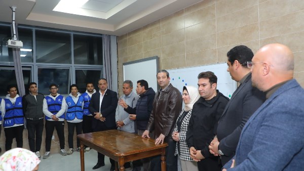 وزير الشباب والرياضة 