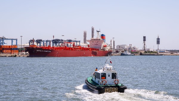 ميناء دمياط