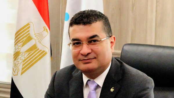 الدكتور أيمن سمير 