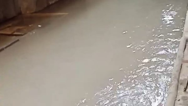 كسر ماسورة المياه 