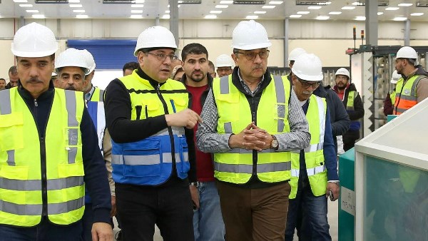 وزير قطاع الأعمال العام بقطاعات غزل المحلة 