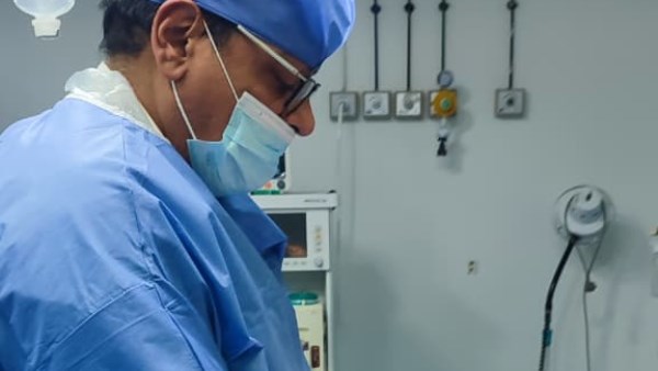 اجراء عملية جراحية للمصاب 