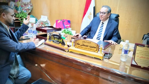  عميد طب الزقازيق مع صدى البلدالبل