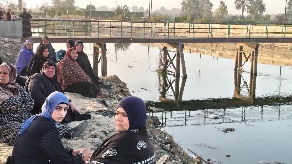 جانب من انتظار السيدات 