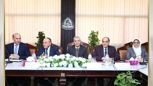 جامعة الزقازيق 