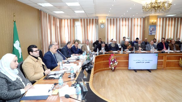 تنفيذي الشرقية يناقش ملفات المتغيرات المكانية وتقنين الأوضاع بأملاك الدولة