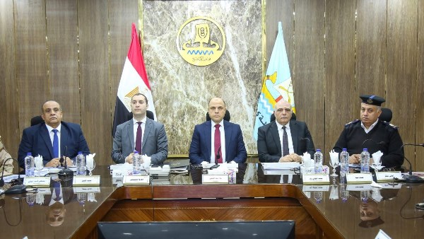 محافظ كفر الشيخ ...