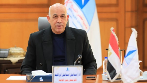 رئيس جامعة كفر الشيخ 