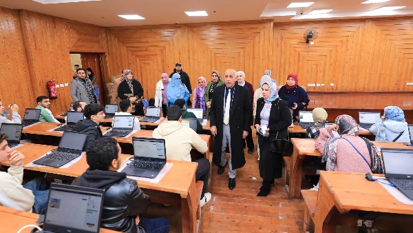 رئيس جامعة كفر الشيخ 