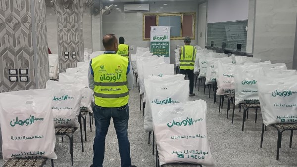 أغطية وبطاطين