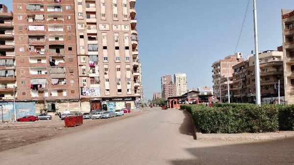 تكثيف حملات النظافة ورفع المخلفات بحي غرب كفر الشيخ| صور