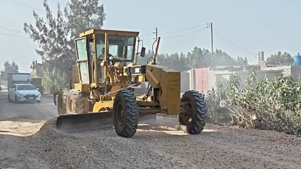 محافظ كفر الشيخ يتابع أعمال رفع كفاءة الطرق بقلين | صور