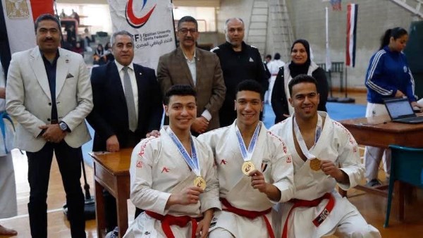 طلاب جامعة كفر الشيخ 