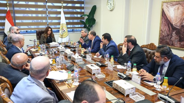 اجتماع وزيرة التنمية المحلية 