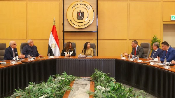 وزيرتا التنمية المحلية والتضامن