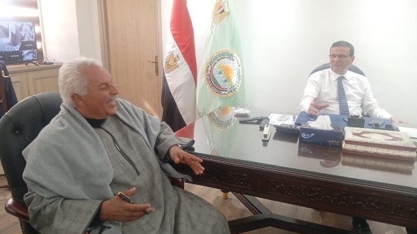 وزير الزراعة ونقيب الفلاحين 